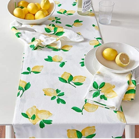 Kate Spade Lemonade Table Runner, this item is reposhed and no longer NWT. EUC - Picture 4 of 6